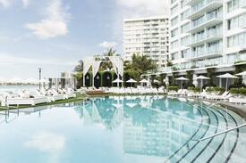 West Avenue Apartment | LUXURIOUS SOUTH BEACH HOTEL ROOM