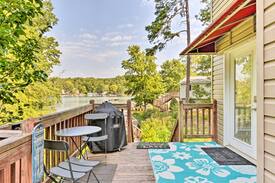 New London House | New London Home w/ Dock Nestled on Badin Lake