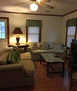 Edinboro Cabin | Charming Lakeside Cottage!