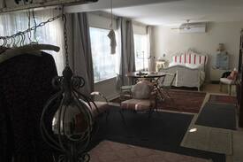 Coolamon House | Old Hospital, Coolamon - Bedroom 2 Sunroom Suite