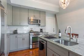Wayland Apartment | Fabulous East Side apartment walk to Brown