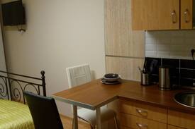 Prague 13 Apartment | Комната "ПРОВАНС". Метро,парк.