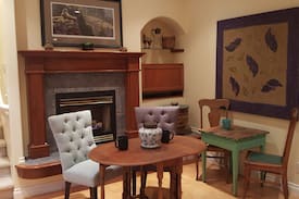 Mayne Island House | The Big Blue House on Mayne B&B - The Green Room