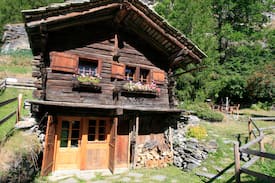 Evolene Villa | Chalet Mazot LE MIEZO avec petit sauna à Evolène