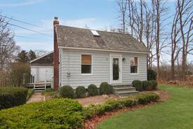 Southampton House | Charming summer rental home