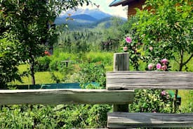 Valemount Cabin | Cozy Private Cabin on a Hobby Farm