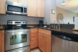 Saint Helena Island Apartment | 725 North Hampton - Villa