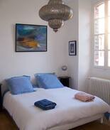 Joigny House | Chambre pour voyageur romantique