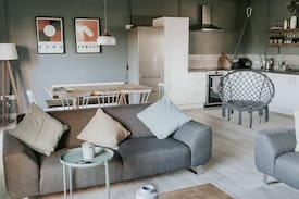 Craigavon House | Little Fairfields - Modern Cosy 3 Bedroom Home