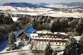 Oberweissenbrunn Hotel | Berghotel Eisenacher Haus