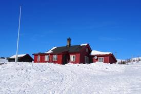 Ustaoset House | Log cabin near train w/sheets