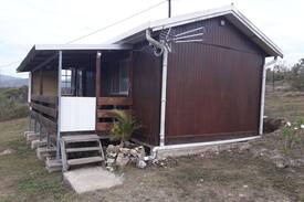 Koumac Cabin | Bungalow en bois 5 personnes, en toute quiétude.
