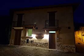 Pizzoli House | CAMERE DI VILLA RE