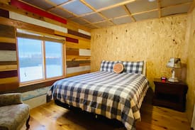 Grand Marais Hostel | Hungry Hippie Hostel Private Room #6