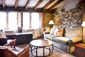 Navalsaz House | Casa Jardín