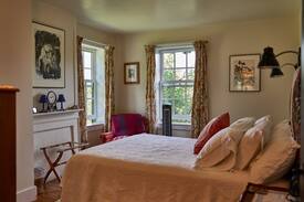 Windsor House | Bluebird Hill Farm Guestsuit. Peaceful location.