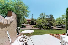 Oak Creek Apartment | Dog-friendly Sedona town home, walking distance to shops & surrounded by beauty!