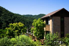 Hongcheon Villa | (마리아하우스) 강원도 홍천 가족 단체 환영 펜션 비발디파크 오션월드 가까움 개인별장