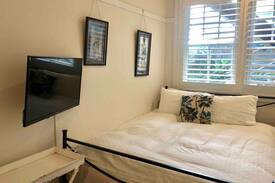 Manly Apartment | Little Manly Beach Private Room Sanctuary
