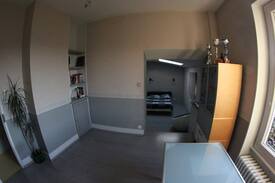 Peronnas House | Chambre 1 ds grand maison familiale