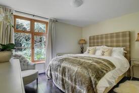 Skeyton House | The Woodlands -secluded luxury