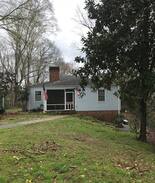Elizabethtown House | Cottage on a Hill