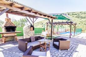 Los Corrales Cabin | Casa Rural en Osuna, Piscina privada,