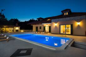 Dugopolje Villa | Villa Mia Dugopolje Split Croatia ,Heated pool