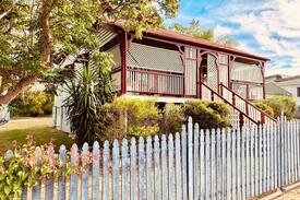 Murgon House | Cozy Queensland Shack