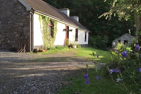 Glenties Cabin | Lough Anna Cottage, Donegal
