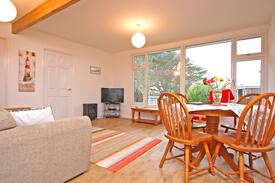 Mount Hawke Cabin | Chalet, North Coast Cornwall (newly renovated)