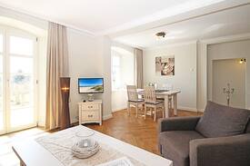 Hohen Niendorf Villa | Schloss Hohen Niendorf - Gartenwohnung
