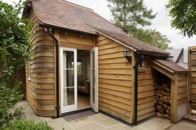 East Ashling House | The Studio Lodge - Luxury + Breakfast Nr Goodwood