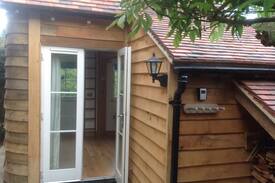 East Ashling House | The Studio Lodge - Luxury + Breakfast Nr Goodwood