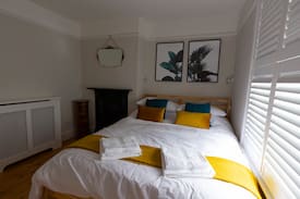 New Forest District Cabin | Modern Victorian cottage in central Lyndhurst