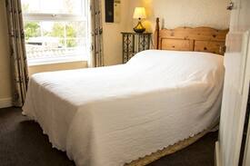 Burgh le Marsh Cabin | Ivy Cottage at The Chestnuts Holiday Cottages