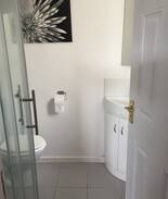Coolbeg Cross House | En-suite Bedroom, sitting room, + irish breakfast.