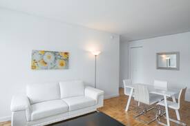 Lincoln Square Apartment | UPPER WEST SIDE - WEST END AVENUE AND 65TH ST
