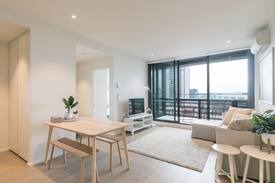 Docklands Apartment | Docklands comfortable one bedroom apartment