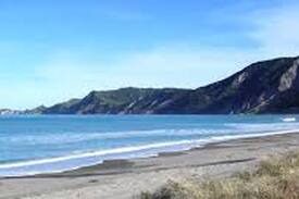Tokomaru Bay Villa | Historic Places Trust in coastal Maori village