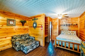 Hochatown Cabin | Sleepy Hollow Honeymoon cabin Centrally Located in the Heart of Hocatown! Walking Distance to Area Attractions.