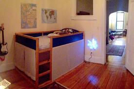 Carroll Gardens Apartment | Spacious + Sunny in Carroll Gardens
