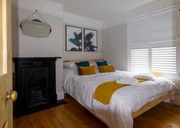 New Forest District Cabin | Modern Victorian cottage in central Lyndhurst