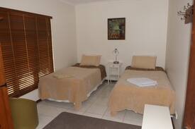 Bruce Rock Apartment | SANTALEUCA SANDALWOOD PLANTATION BED AND BREAKFAST