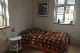 Copenhagen SV Apartment | Valby, lejlighed med adgang til have.