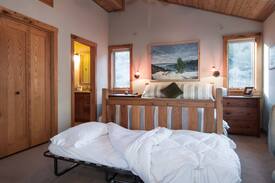 Alpine Meadows Apartment | Lake Tahoe/Alpine Rental w/hot tub
