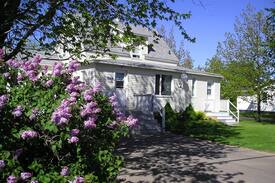Sainte-Anne-de-Kent Apartment | The lilac B&B, small village experience.