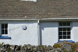 Cylch-Y-Garn Cabin | Rhos Y Pant Near Cemaes Bay sleeps 8