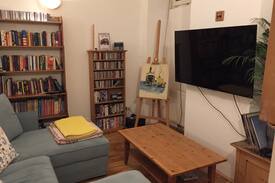 Penzing Apartment | Cozy Place near Schönbrunn Palace