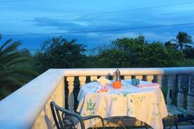 Estate Enfield Green House | Villa Sea Breeze